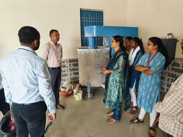 Late Ramnath Verma Government College Mopka-Nipania,District :- Balodabazar-Bhatapara Pin No.- 493118 - industrial Visit 