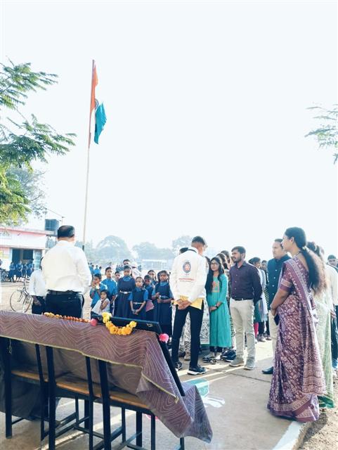 गढ़तंत्र दिवस 