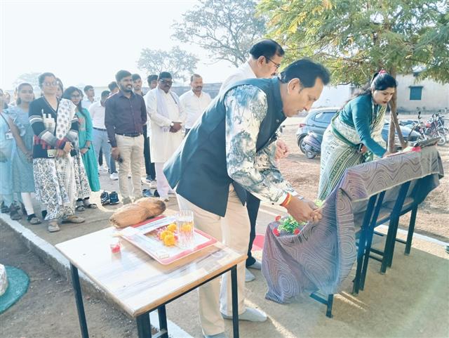 गढ़तंत्र दिवस 